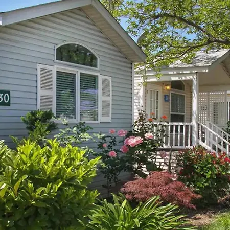 Arden Acres Executive Suites&Cottages